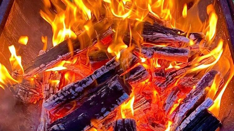 Use your own screenshot.